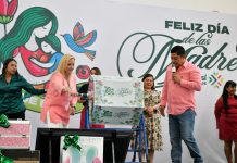 Ricardo Gallardo garantiza salud a madres potosinas