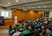El futbol revela su dimensión científica en conferencia del investigador Raúl Rojas en la UASLP