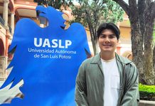 Estudiante de la UASLP gana hackathon de datos astronómicos con inteligencia artificial