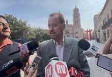 Narváez Arochi cuestiona regulación de rentas comerciales y exige mayor contrapeso legislativo