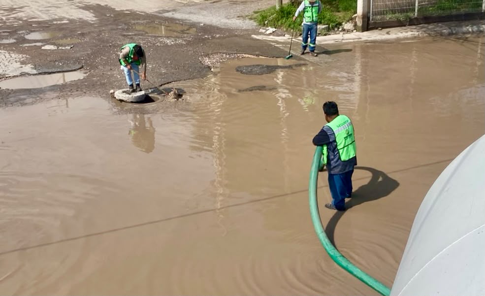 Gobierno de Soledad elimina afectaciones con plan de desazolve en fraccionamiento Santa Lucía